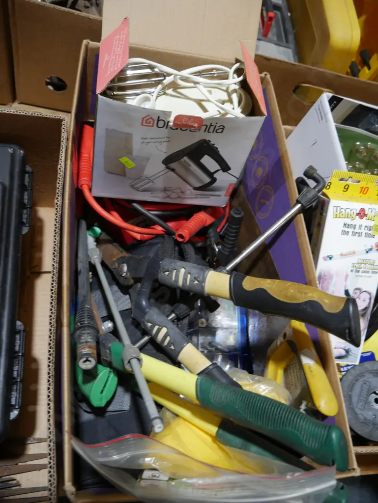 Hedge shears, jumper leads etc Image 1++