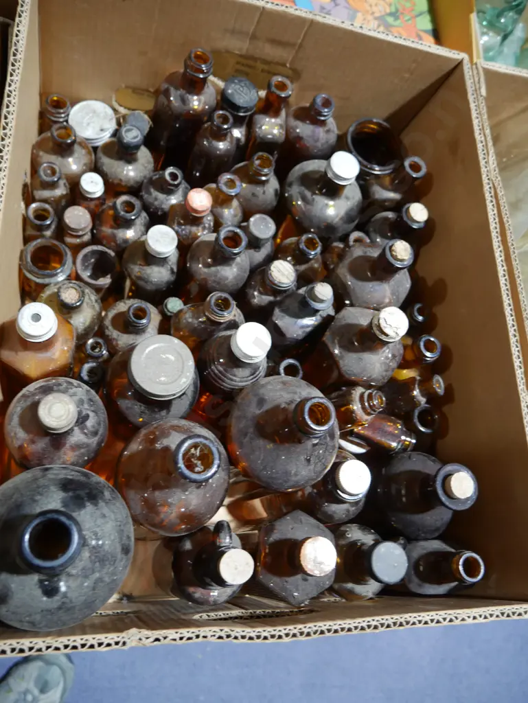 Amber glass bottles Image 1++