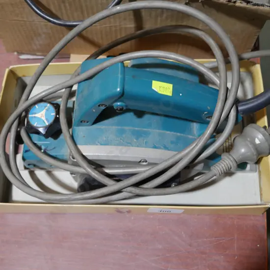 Makita planer