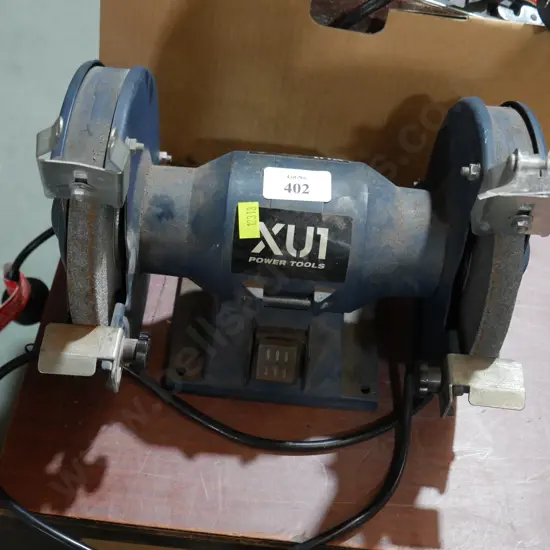 Bench grinder