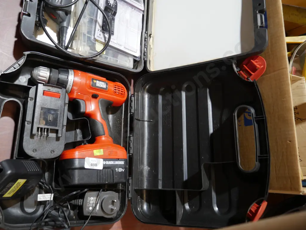 Black and Decker drill, charger, drill is faulty etc Image 1++
