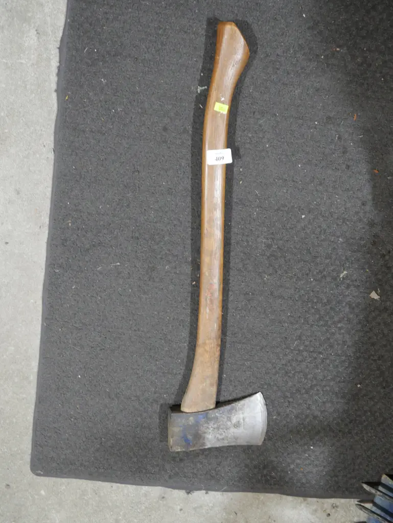 Axe Image 1++