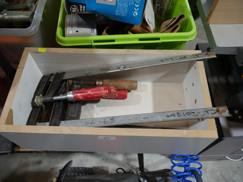 Clamps Image 1++