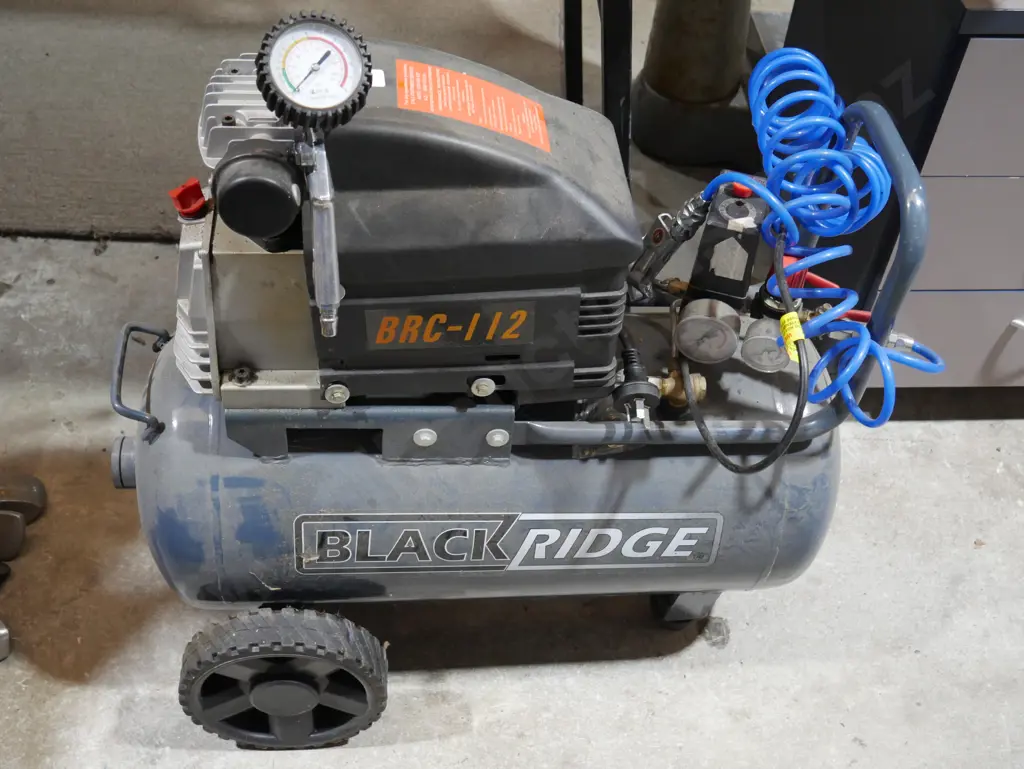 Black ridge air compressor Image 1++