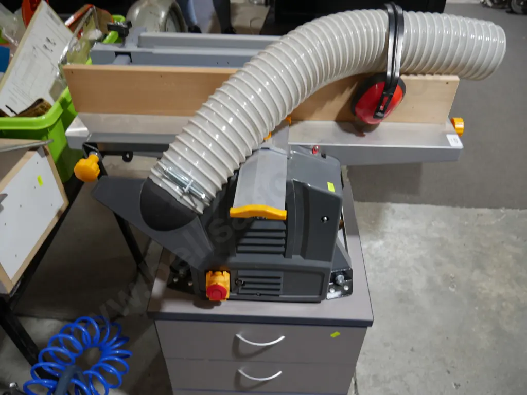 Thicknesser planer bench top Image 1++