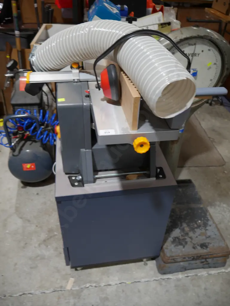 Thicknesser planer bench top Image 1++