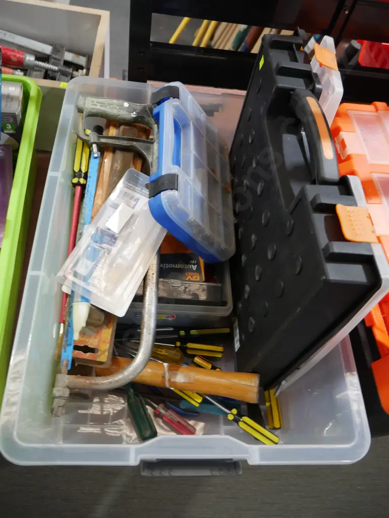 Saw, screwdrivers etc Image 1++