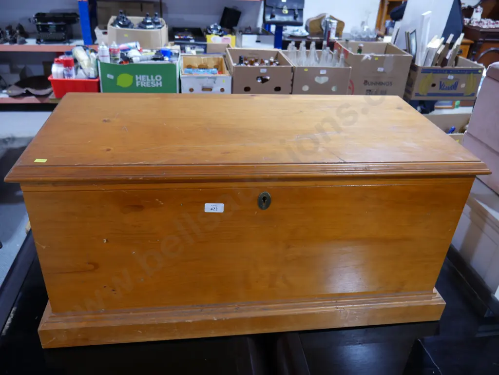 Wooden trunk Image 1++