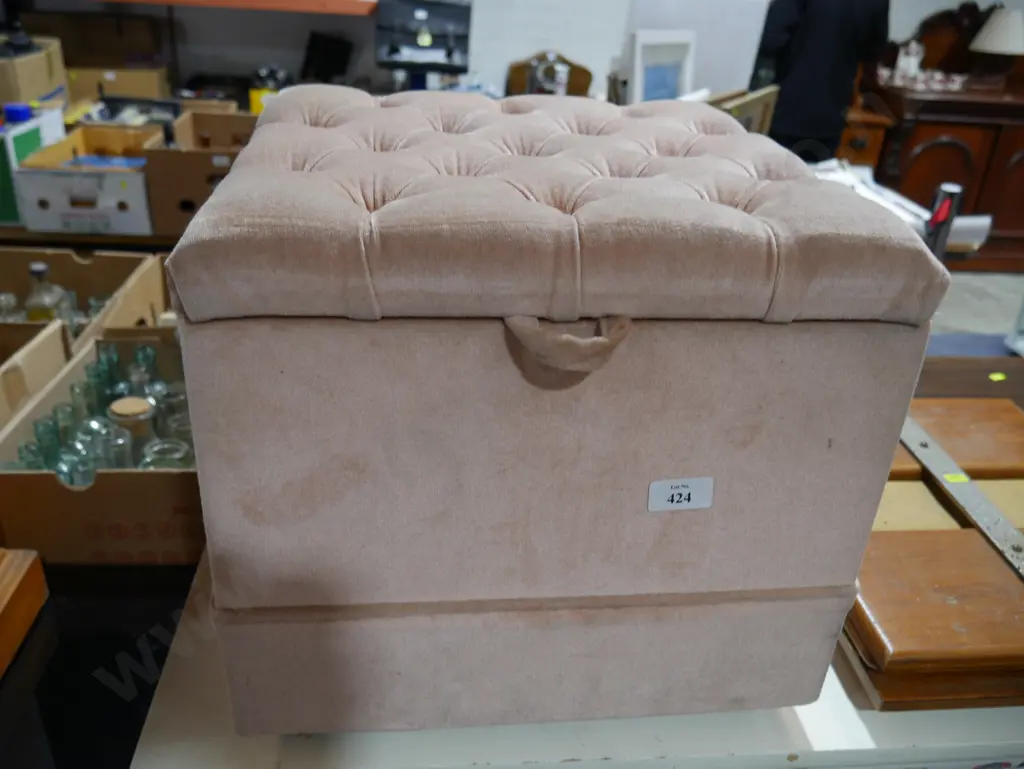 Footstool with storage Image 1++