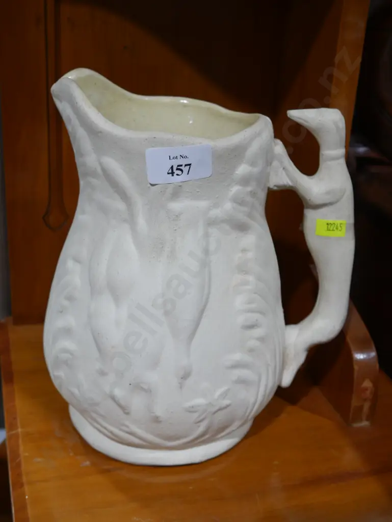 Luke Adams hunting scene jug Image 1++