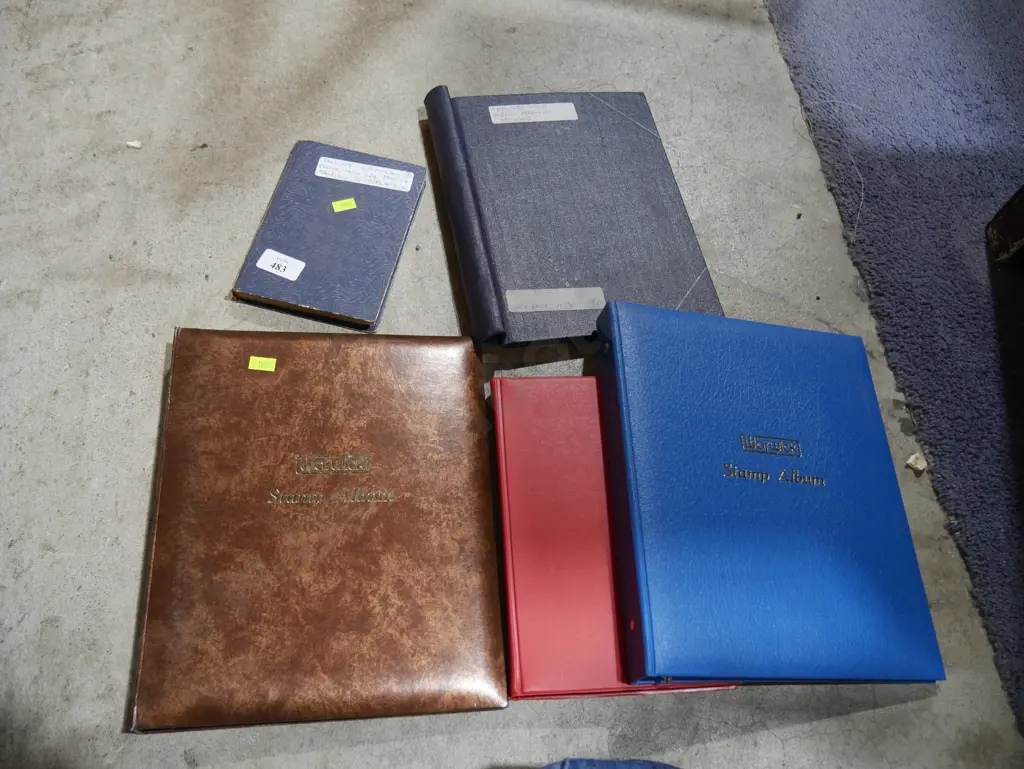 Stamp albums Image 1++