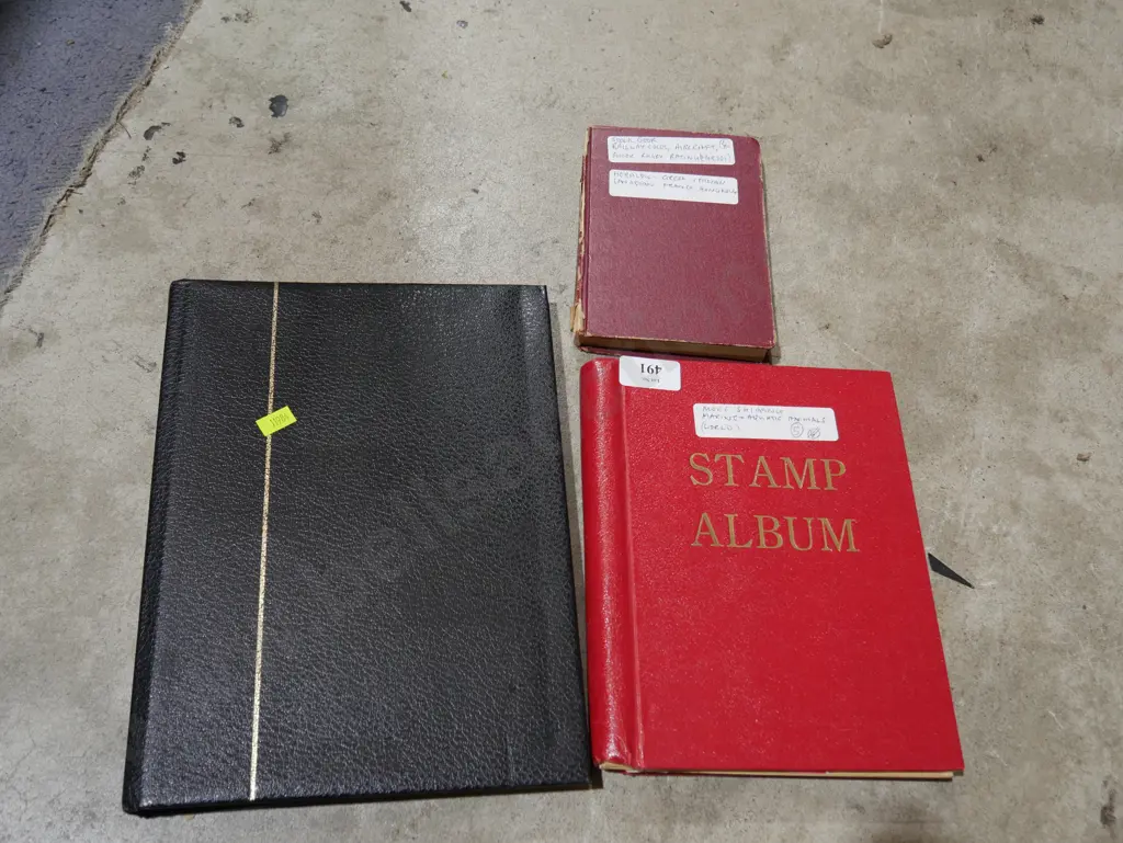 Stamp albums Image 1++