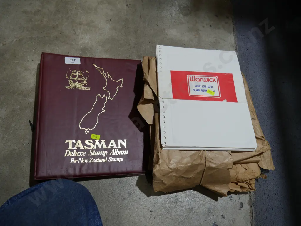 Stamp albums etc Image 1++