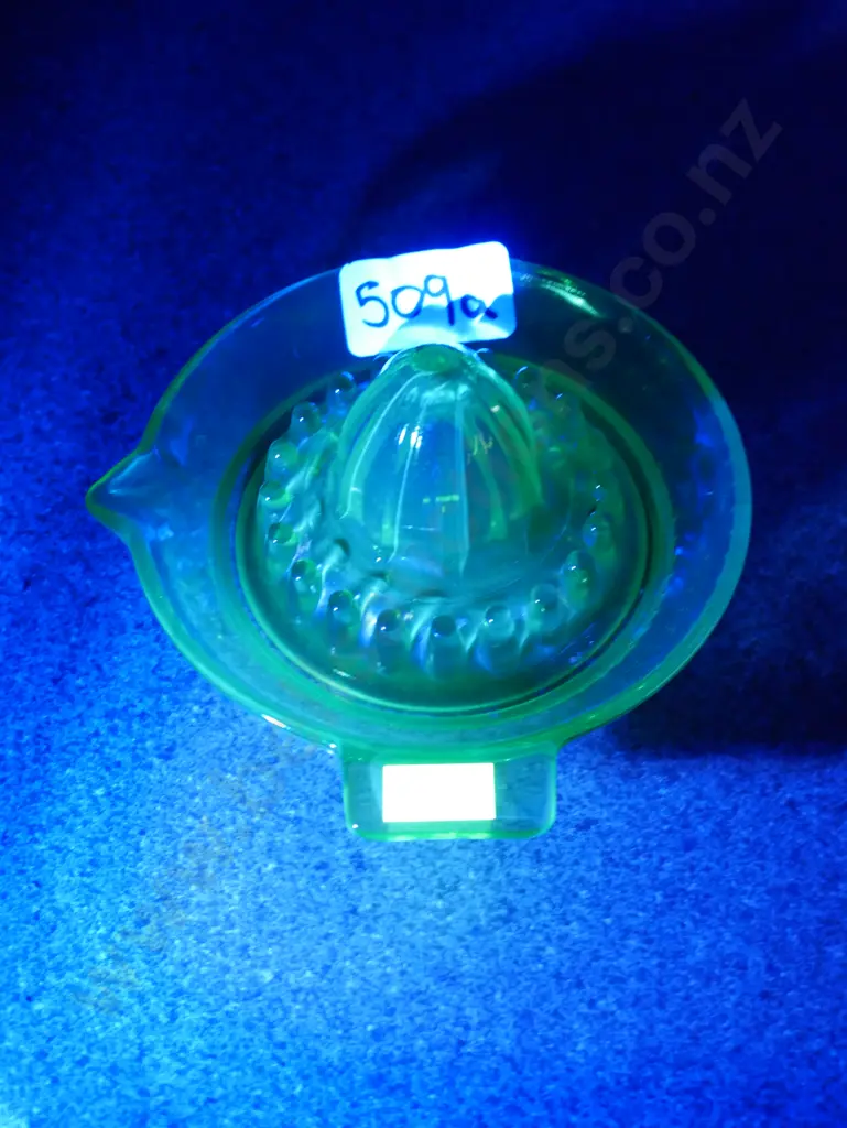 Uranium glass juicer Image 1++