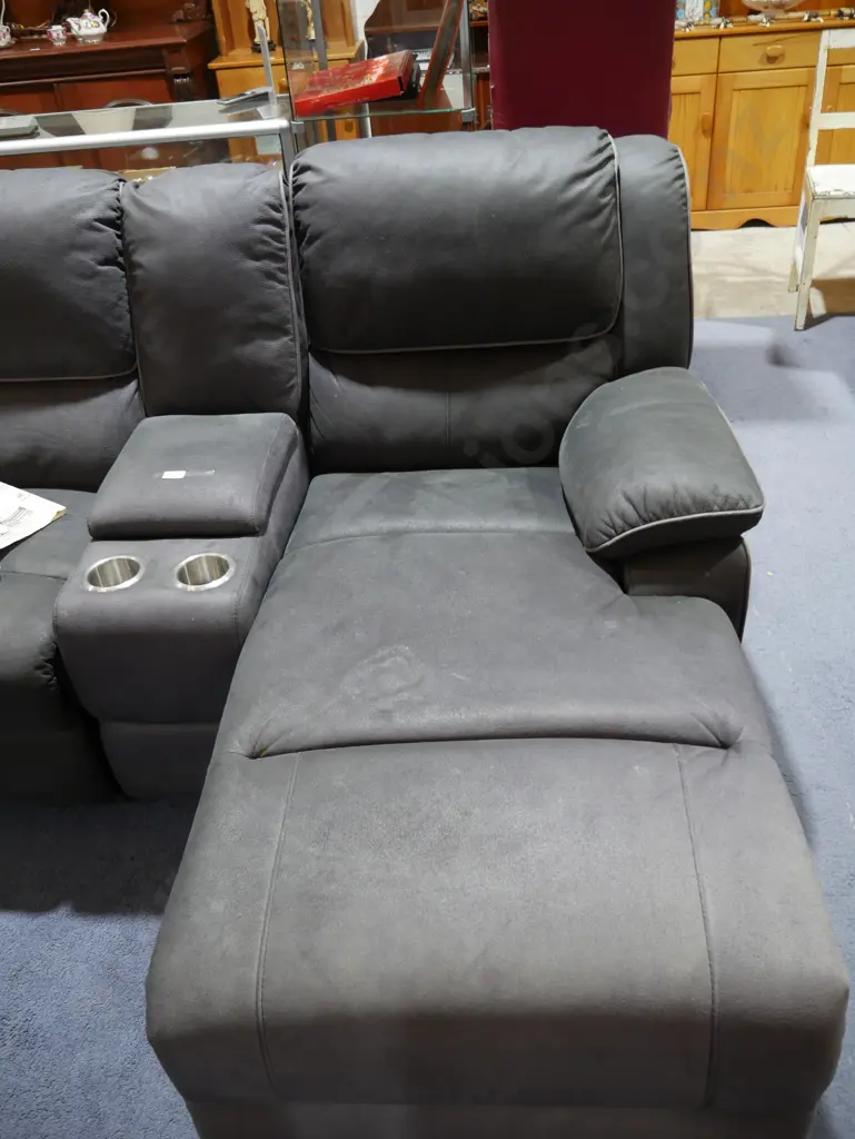 Corner lounge suite Image 1++