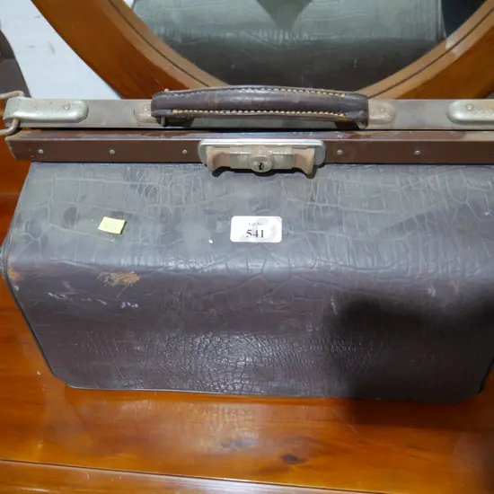 Leather doctors bag