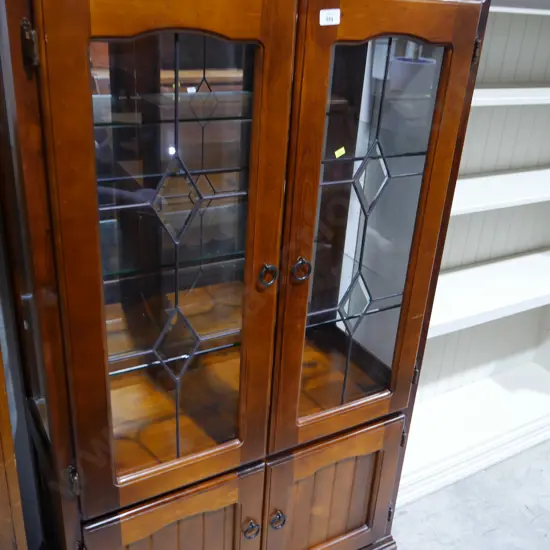 Display cabinet