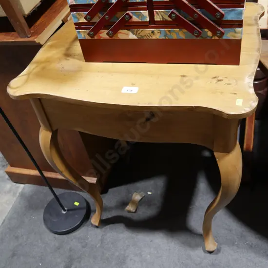 Occasional table