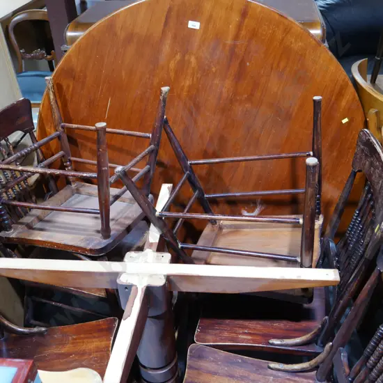 Dining table and 6 chairs