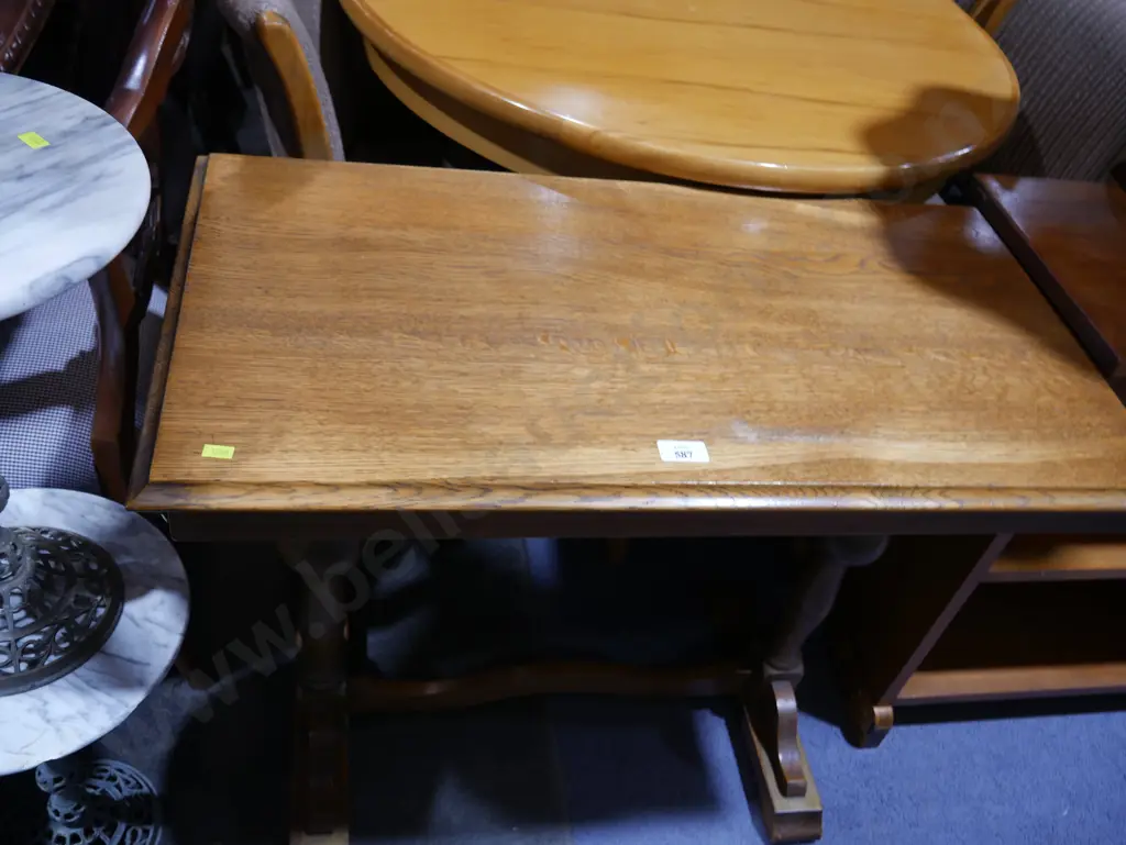 Oak hall table Image 1++