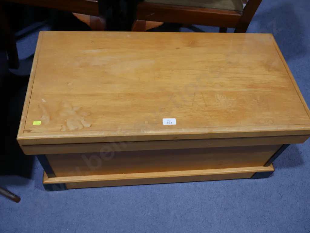 Wooden trunk Image 1++