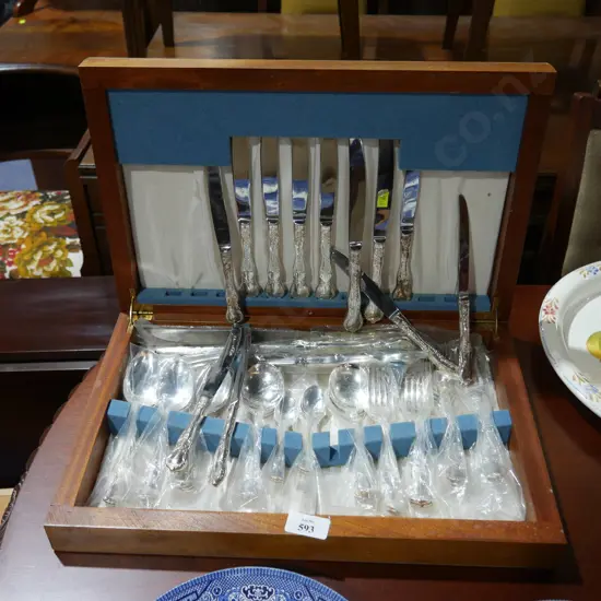 Case cutlery set
