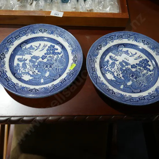 4 willow pattern plates