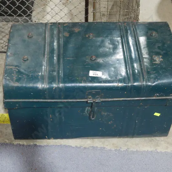 Metal trunk