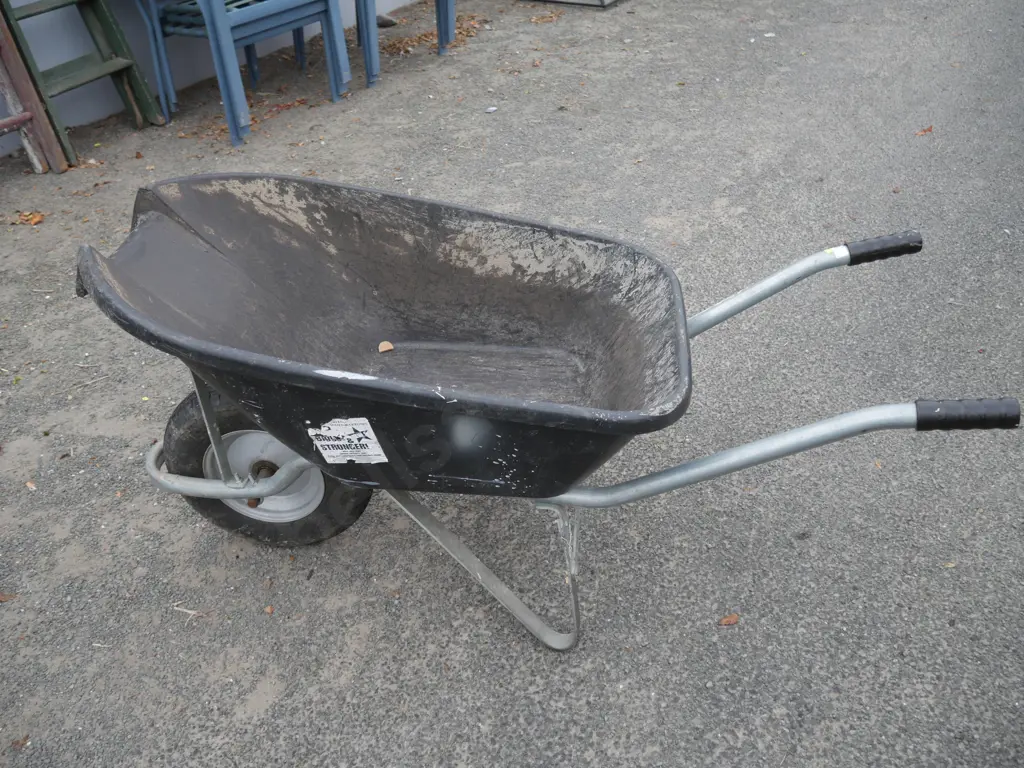 Wheelbarrow Image 1++