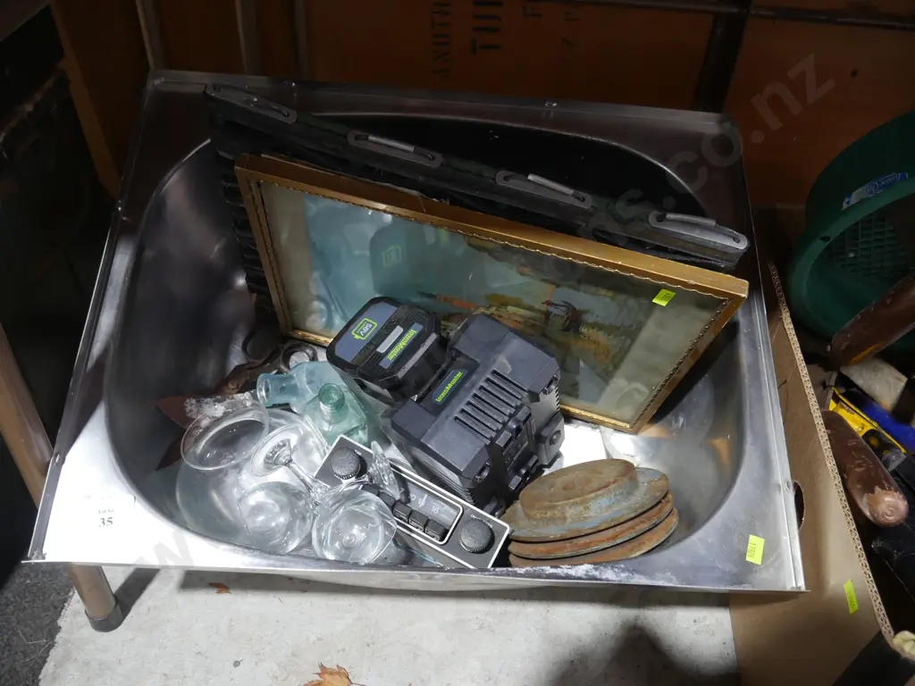 Laundry sink etc Image 1++