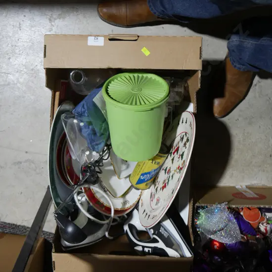 Steam irons, plates, table lamp etc