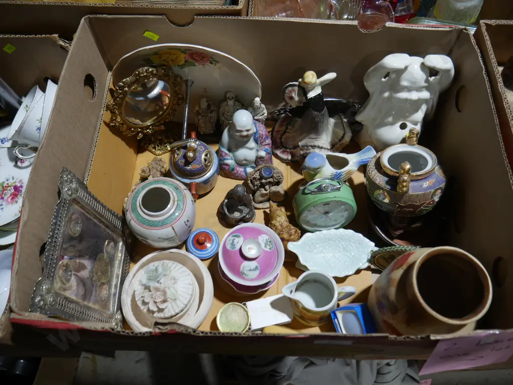 2 boxes of figurine ornaments etc Image 1++