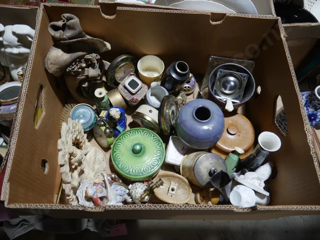 2 boxes of figurine ornaments etc Image 1++