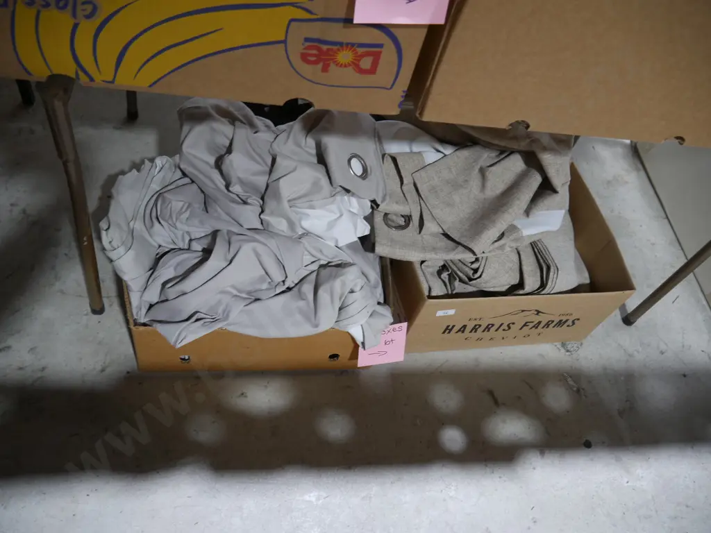 2 boxes of curtains Image 1++