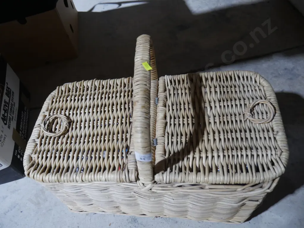 Cane picnic basket and tins Image 1++