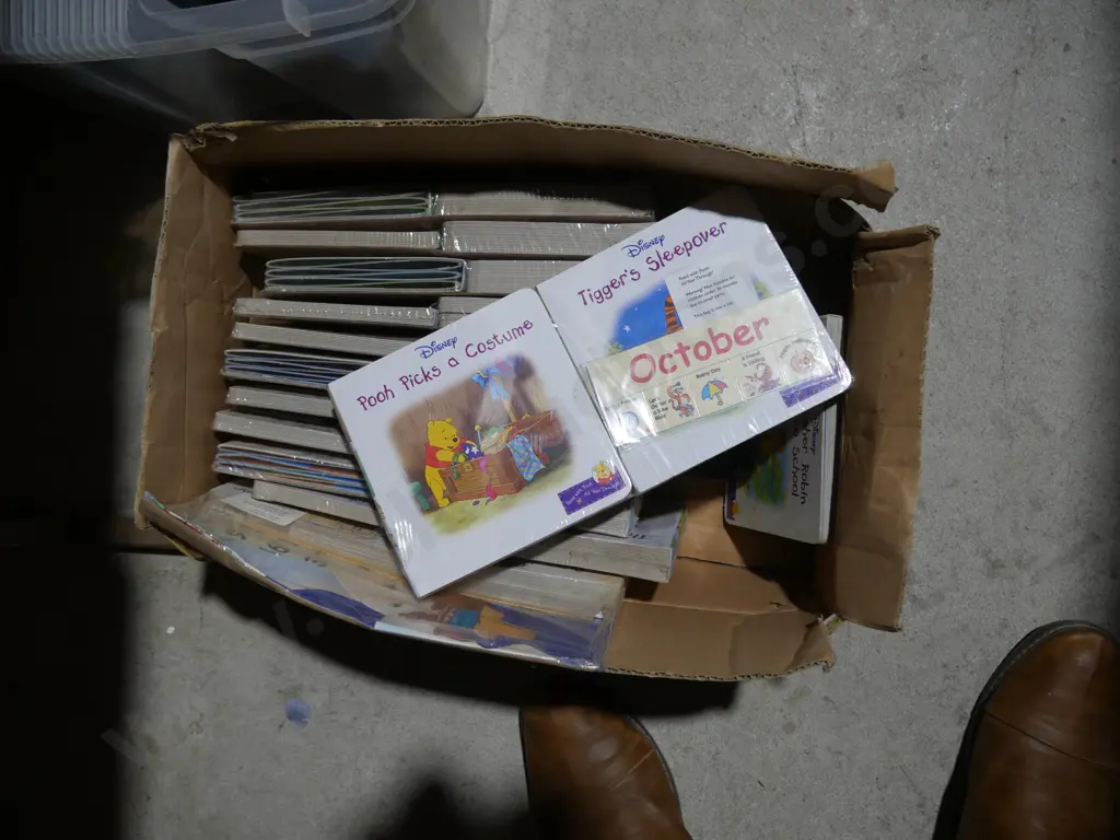 Winnie the Pooh books Image 1++