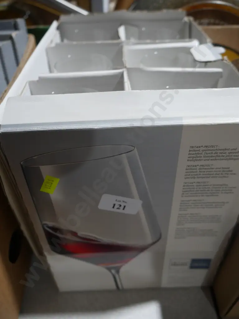 Boxed wine glasses Image 1++