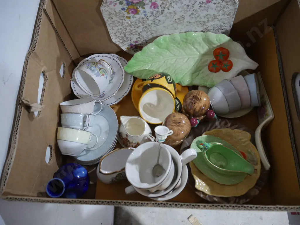 Assorted china Image 1++
