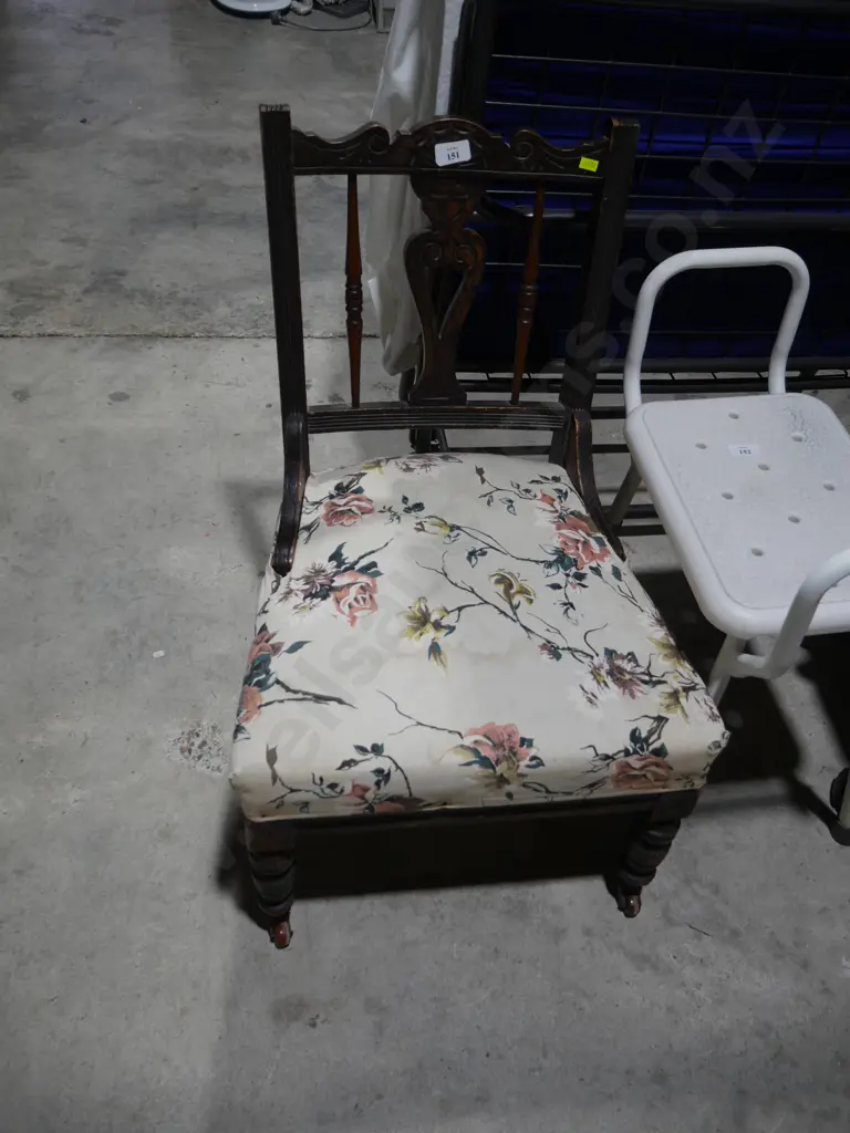 Occasional chair Image 1++