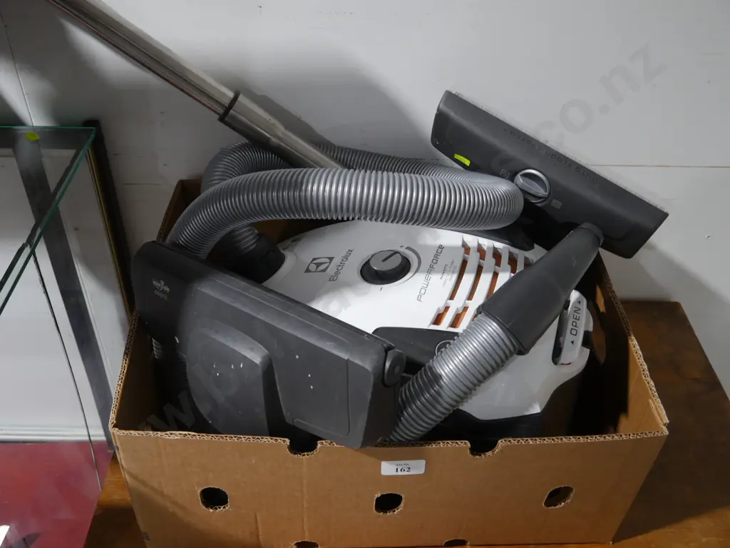 Electrolux vacuum cleaner Image 1++