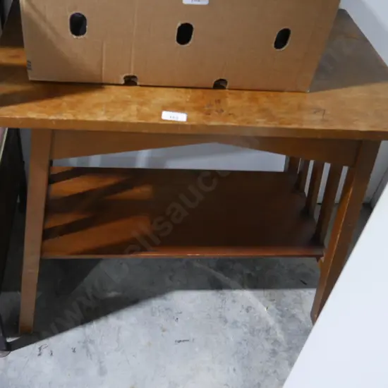 Occasional table