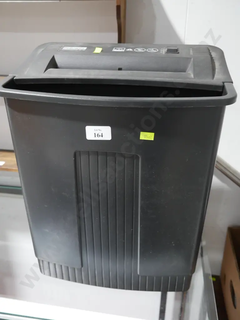 Paper shredder Image 1++