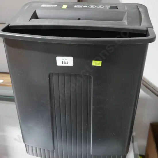 Paper shredder