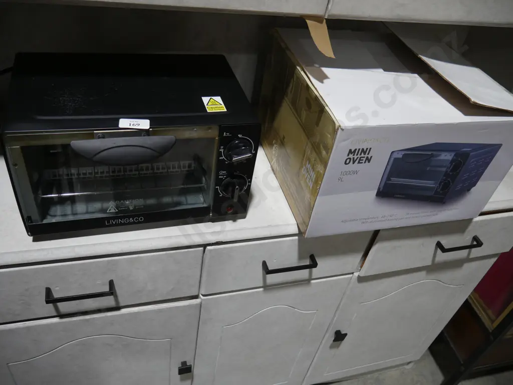 Living and co mini oven Image 1++