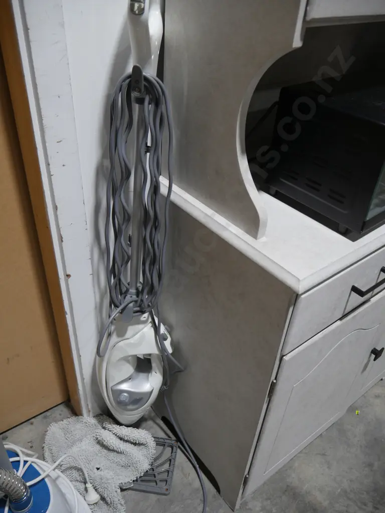 Steam mop Image 1++
