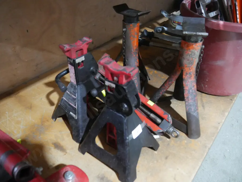 Jack stands Image 1++