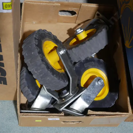 Set of 4 caster wheels