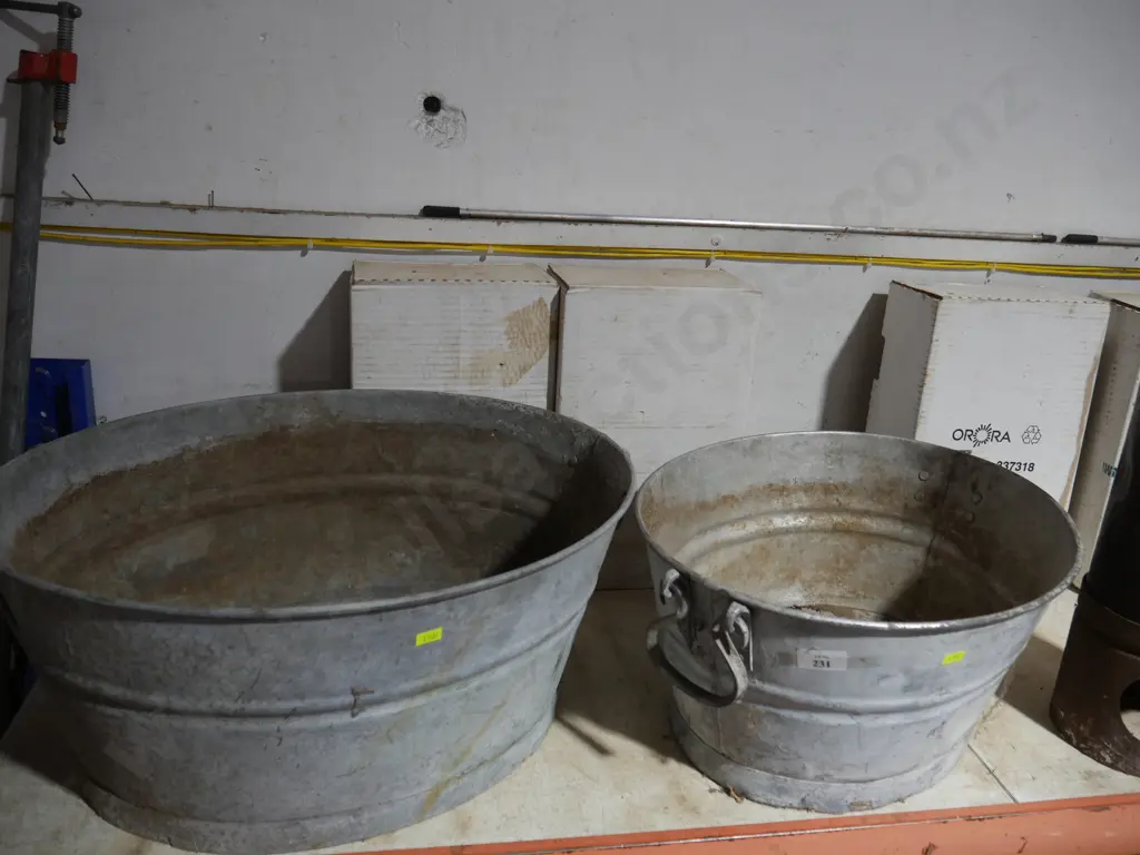 Two tin baths Image 1++