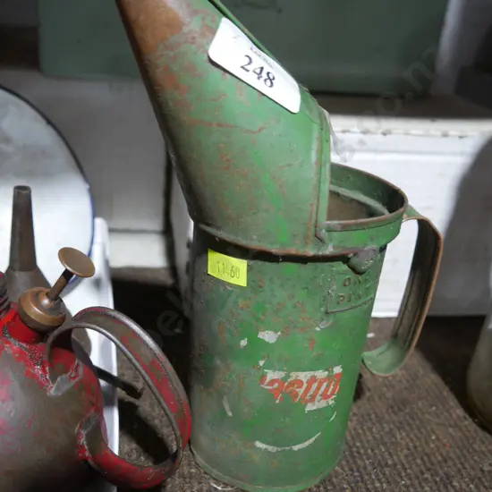 Castrol oil can