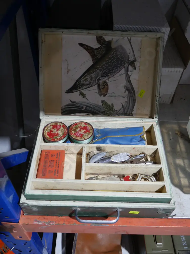 Fishing gear Image 1++